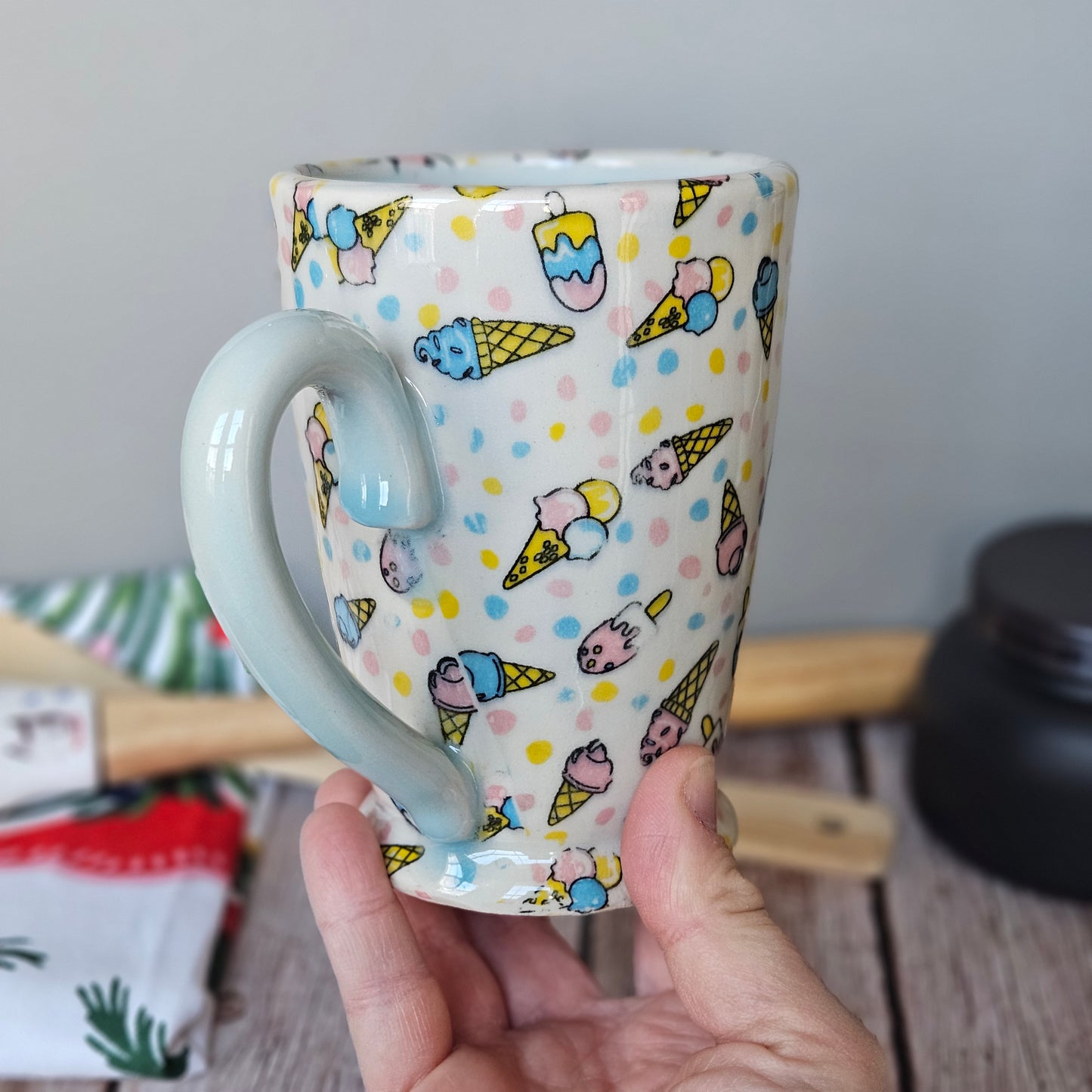 Blue and white ice cream mug, 10 oz.