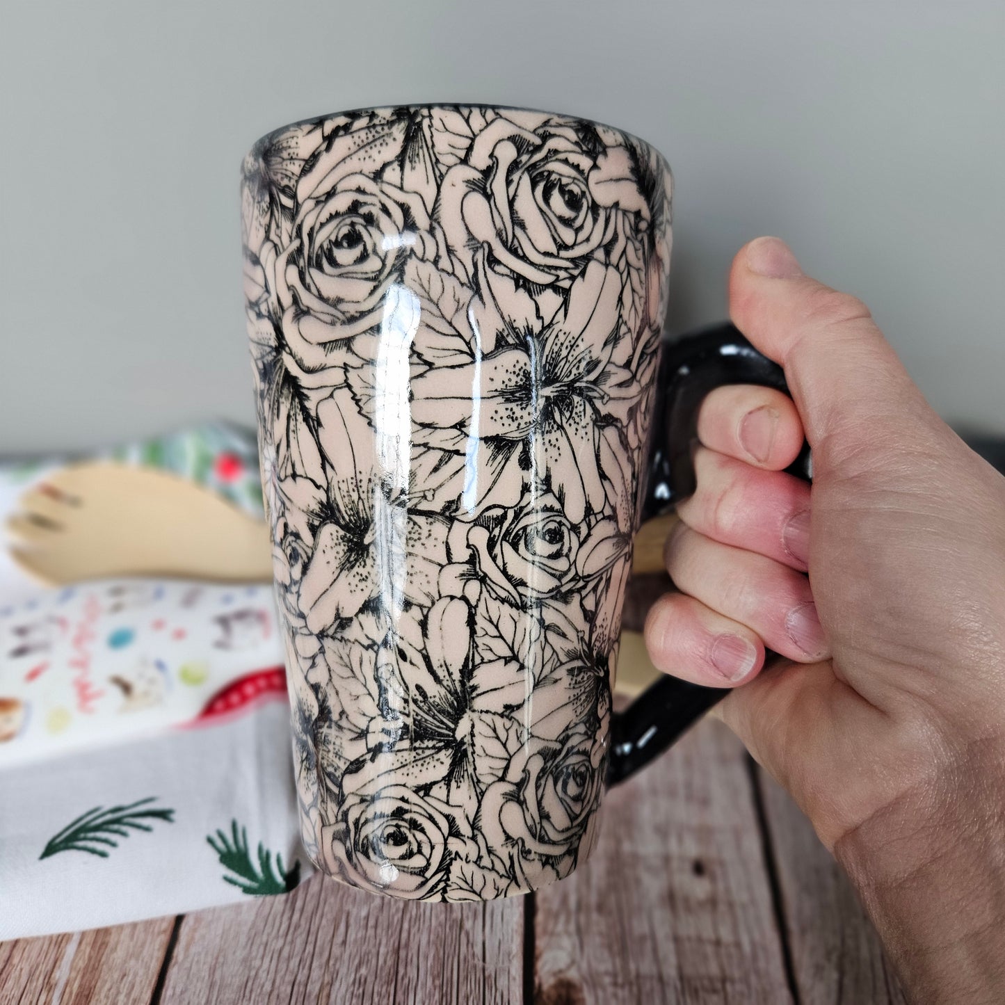 Pink 12 oz rose and lily mug