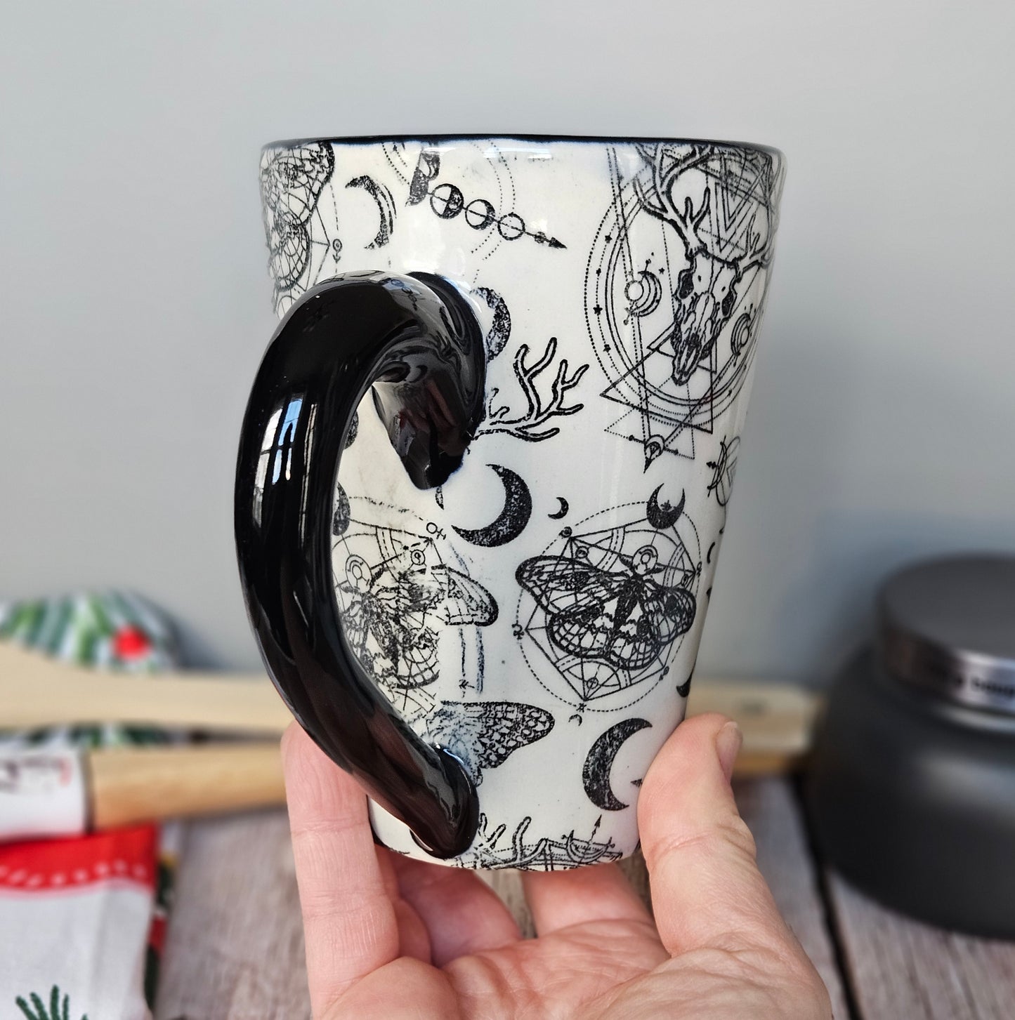 Black and white 10 oz Apothecary mug